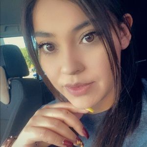 Meet your Posher, Natalie